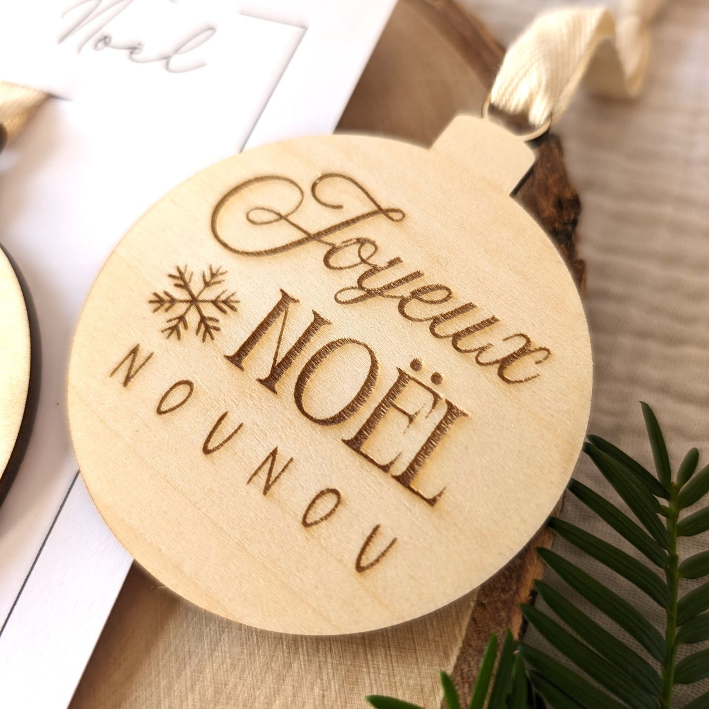 Boule de Noël Maitresse Maitre Nounou ATSEM