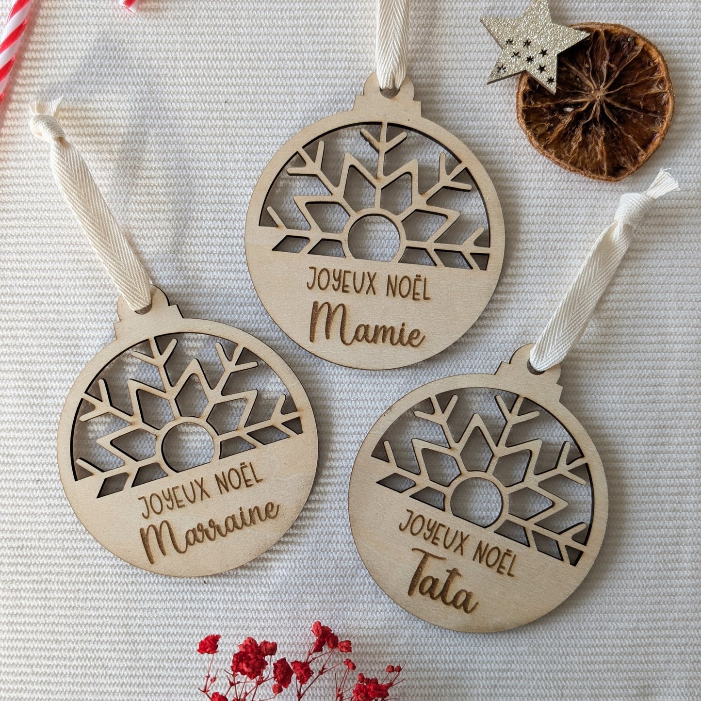 Boule de Noël personnalisée en bois