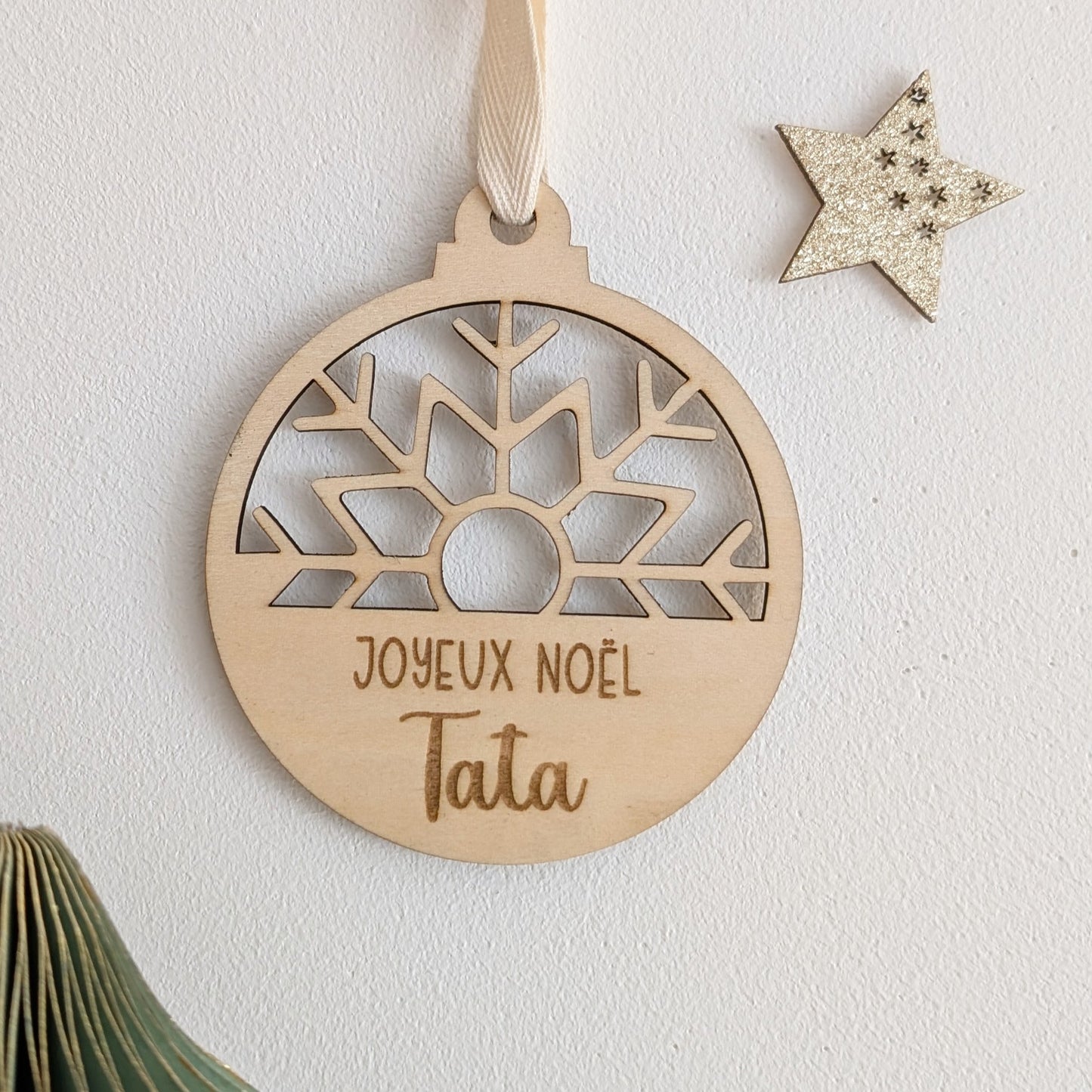 Boule de Noël personnalisée en bois