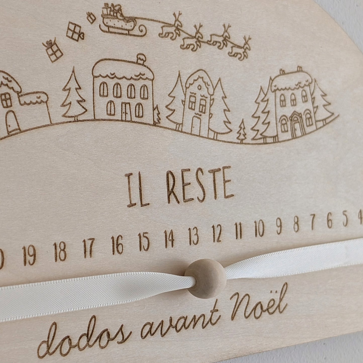 Calendrier de l'avent village de Noël